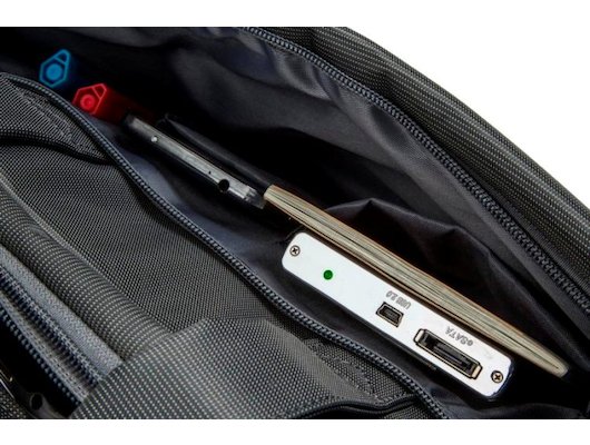 Кейс для ноутбука RivaCase 8231 black для ноутбука 15.6